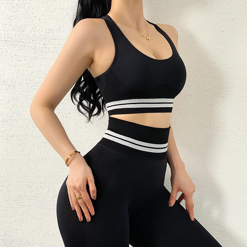 Gathering Yoga Set – Seamless High-Waisted Two-Piece Workout Outfit for Women